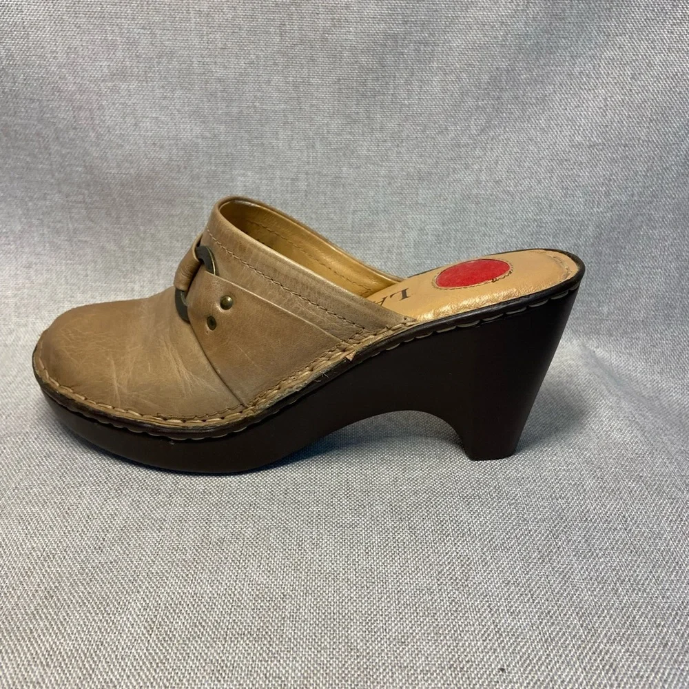 Lessen Womens Leather Comfort Shoes Size 8,5